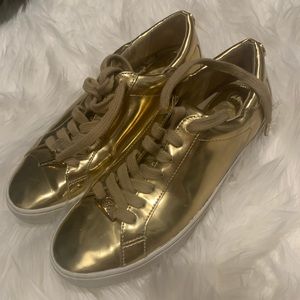 Really nice Michael Kors sneakers!